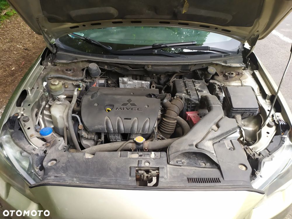 Mitsubishi Lancer 1.8 Invite - 13
