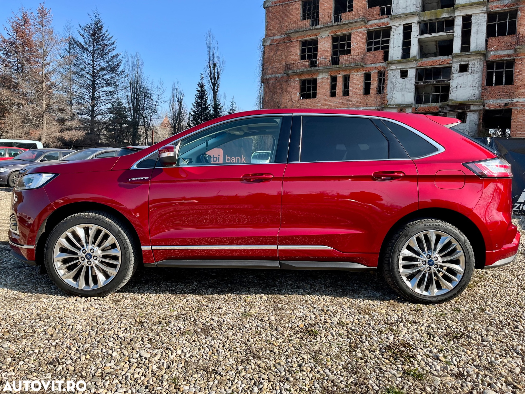 Ford Edge 2.0 Panther A8 AWD Vignale - 4
