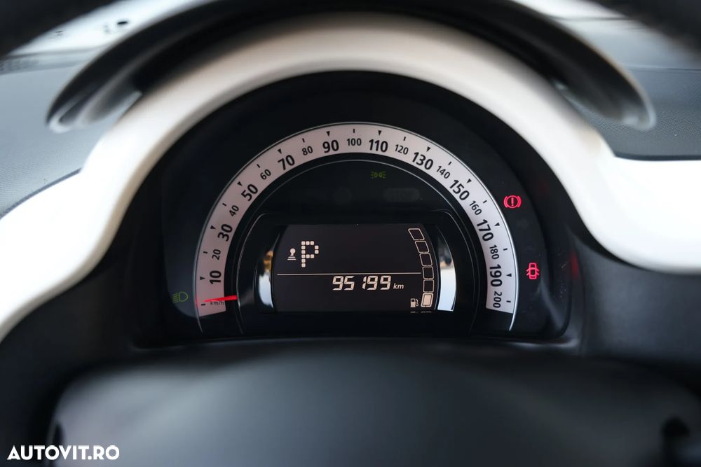 Renault Twingo ENERGY TCe 90 EDC Intens - 8