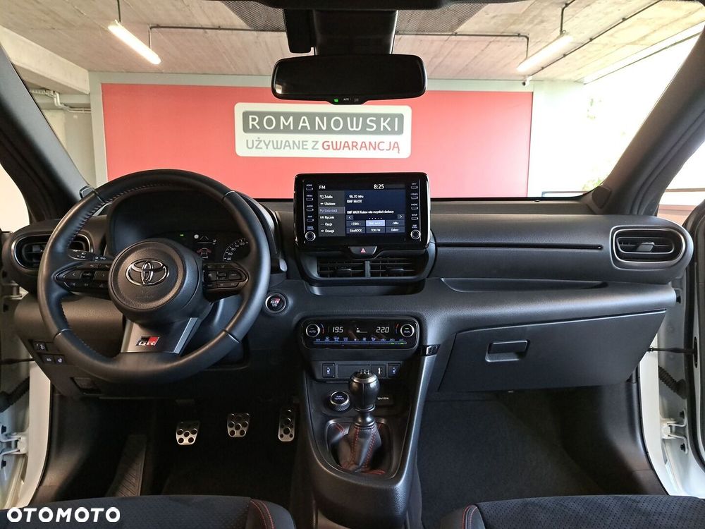 Toyota Yaris - 18