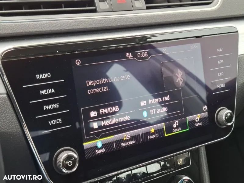 Skoda Superb 2.0 TDI DSG Ambition - 23