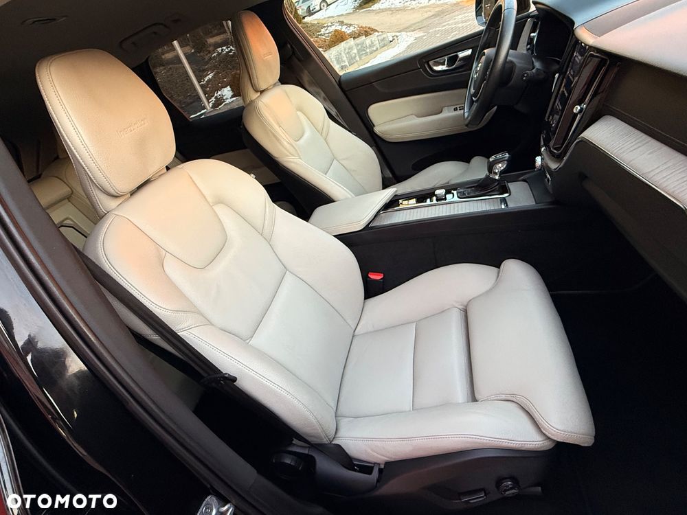 Volvo XC 60 D4 Inscription - 25