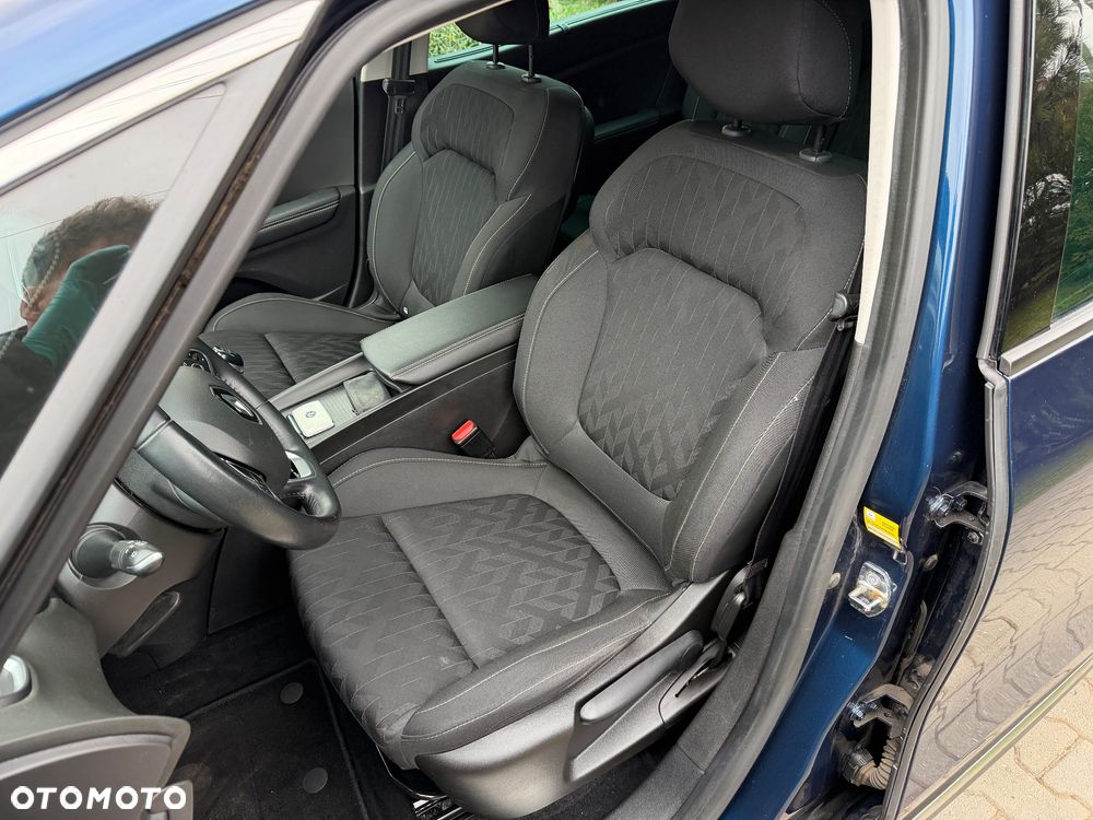 Renault Grand Scenic TCe 140 GPF BLACK EDITION - 21