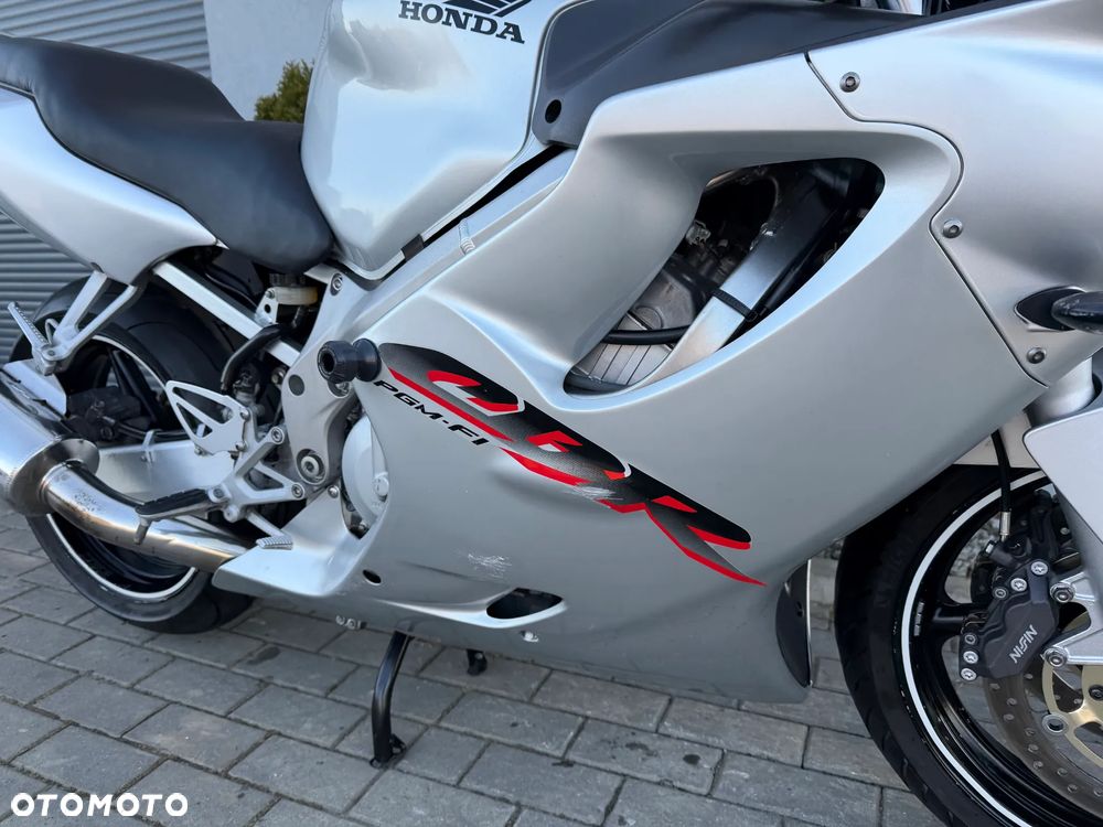 Honda CBR - 14
