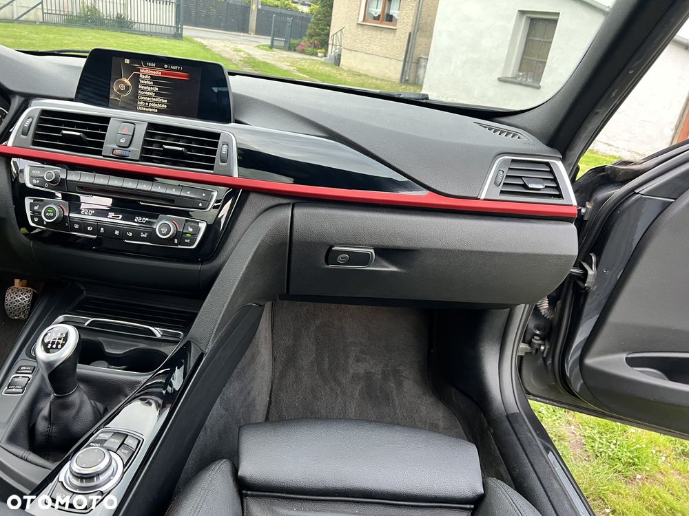 BMW Seria 3 318i Sport Line - 13