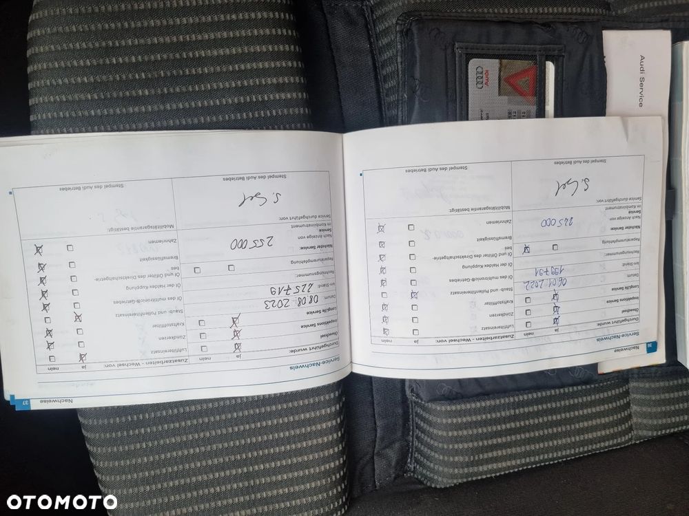 Audi A4 Avant 2.0 TDI Multitronic - 34