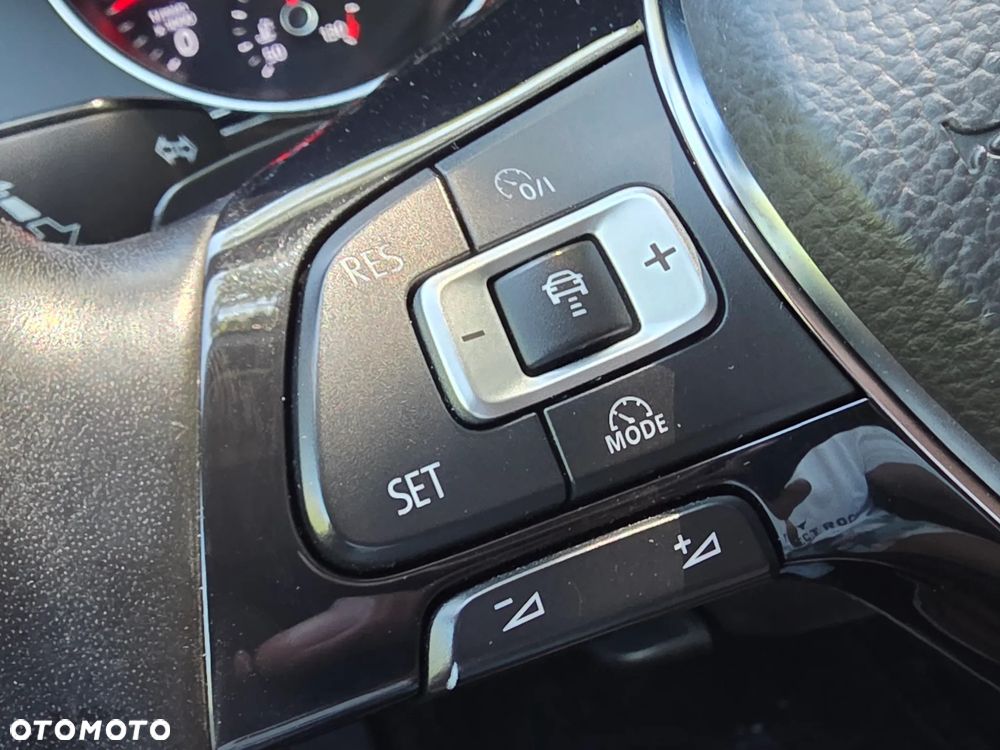 Volkswagen Passat 1.8 TSI BMT Comfortline DSG - 25