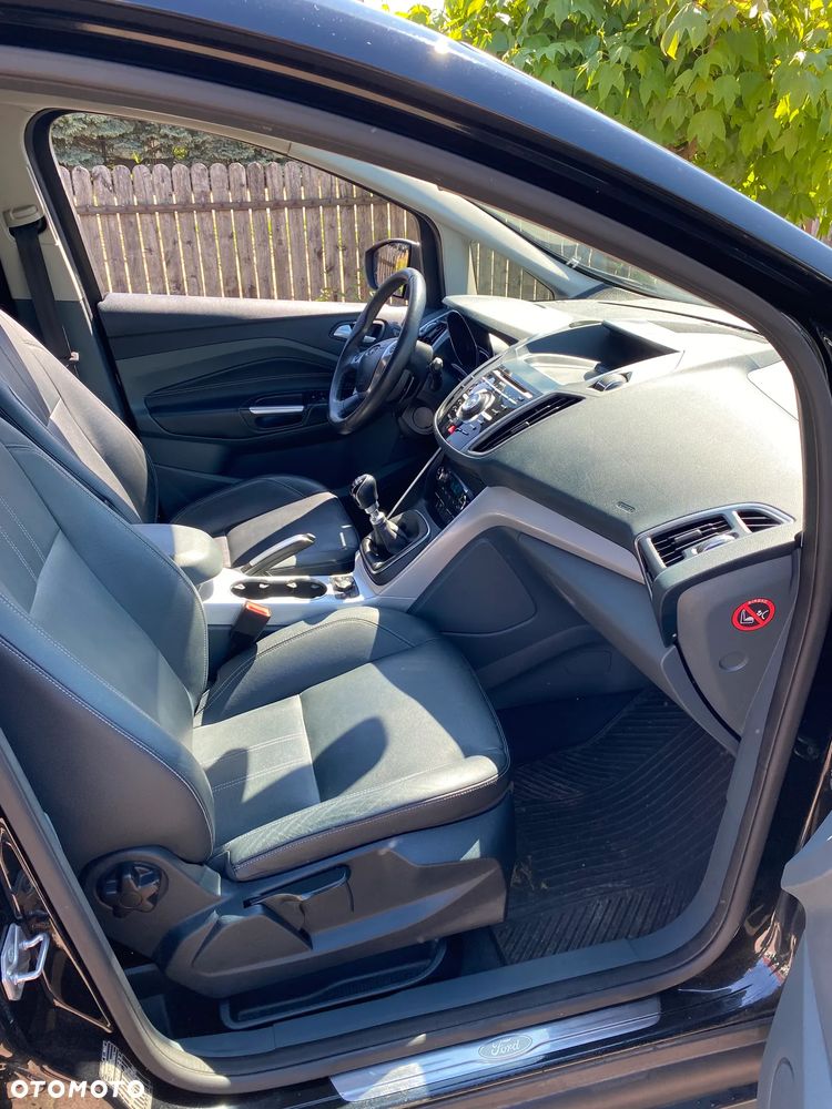 Ford Grand C-MAX - 16