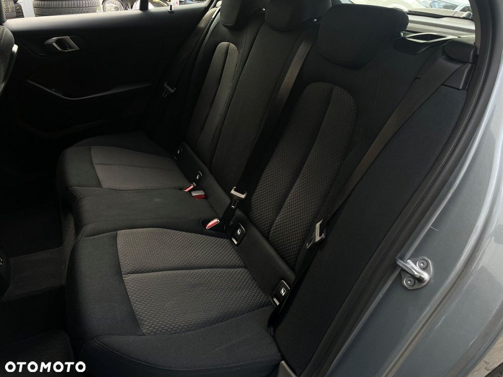 BMW Seria 1 - 13