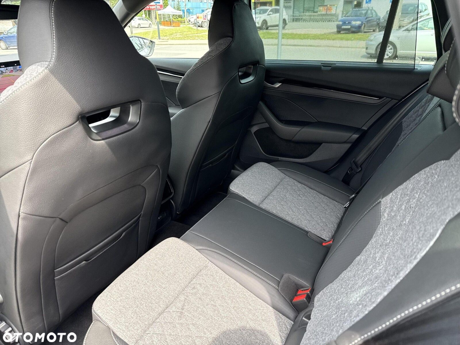 Skoda Octavia 1.5 TSI mHEV Sportline DSG - 26