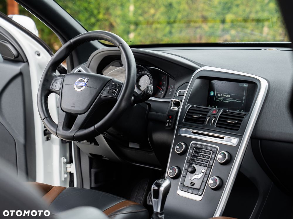 Volvo XC 60 D4 Kinetic - 27