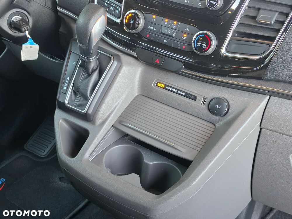 Ford Tourneo Custom 2.0 TDCi L2 Titanium SelectShift - 27
