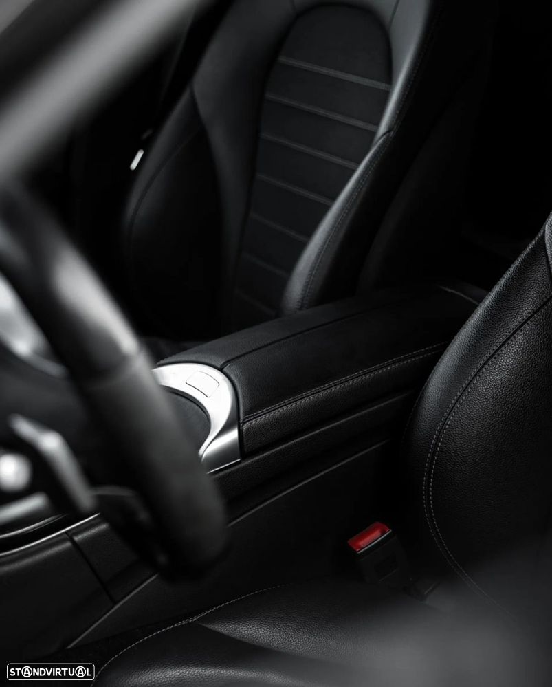 Mercedes-Benz C 300 e AMG Line - 20