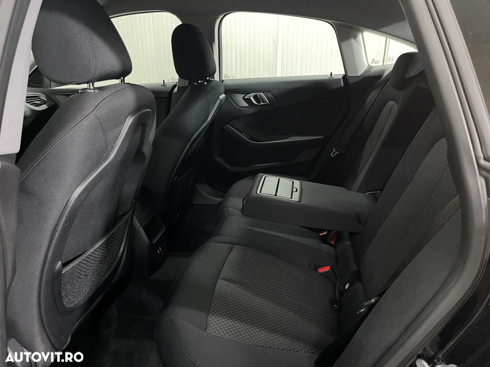 BMW Seria 2 218i Aut. Advantage - 12