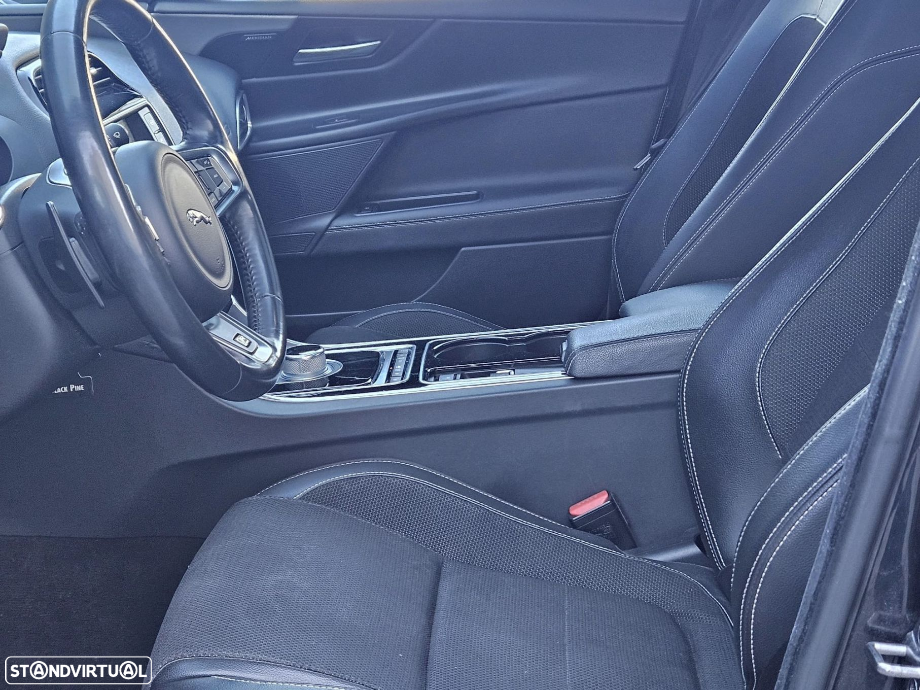 Jaguar XE 2.0 D R-Sport Aut. - 27