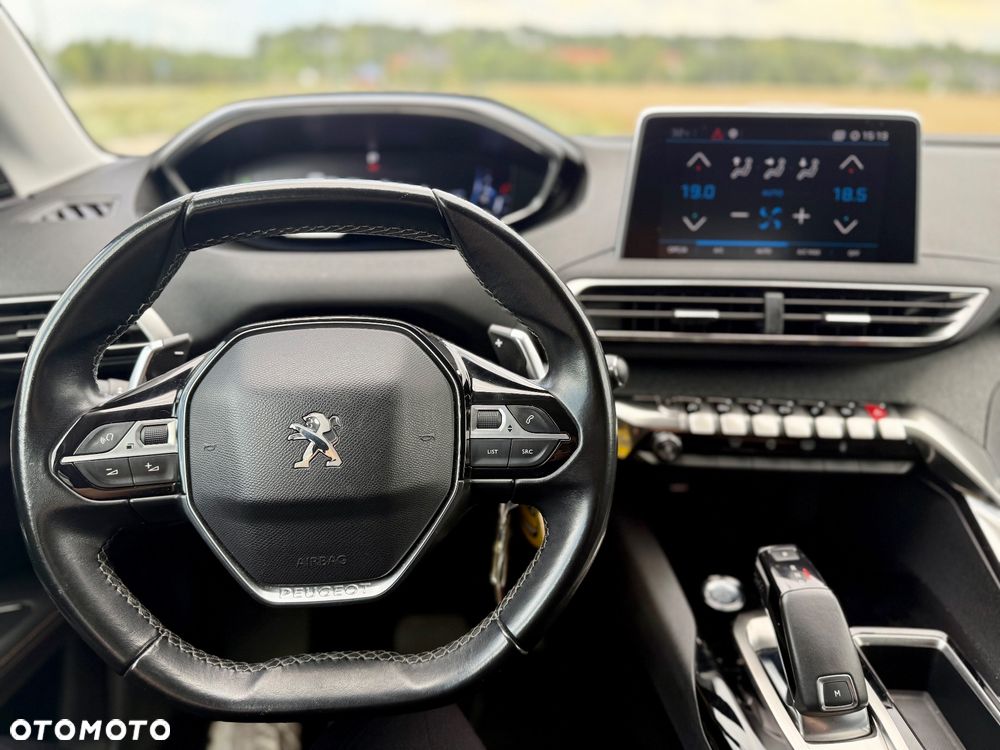 Peugeot 3008 1.5 BlueHDi Allure S&S EAT8 - 19