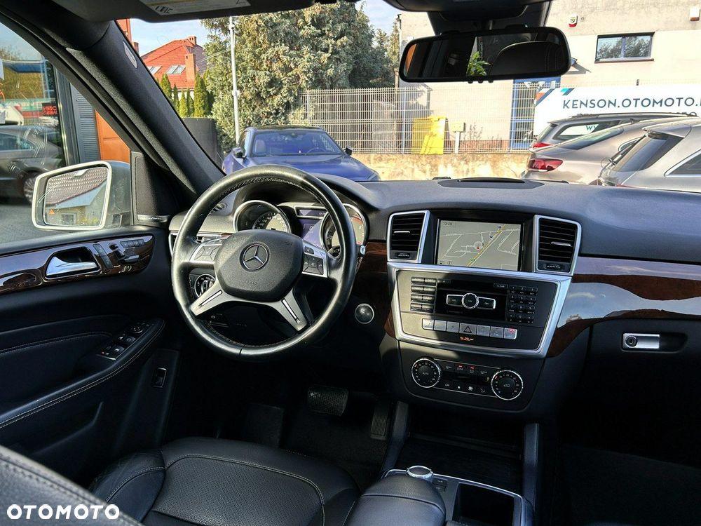 Mercedes-Benz ML - 37