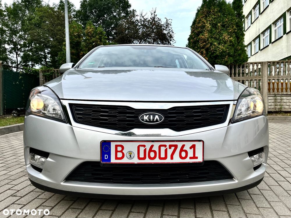Kia Ceed 1.4 CVVT Attract - 2
