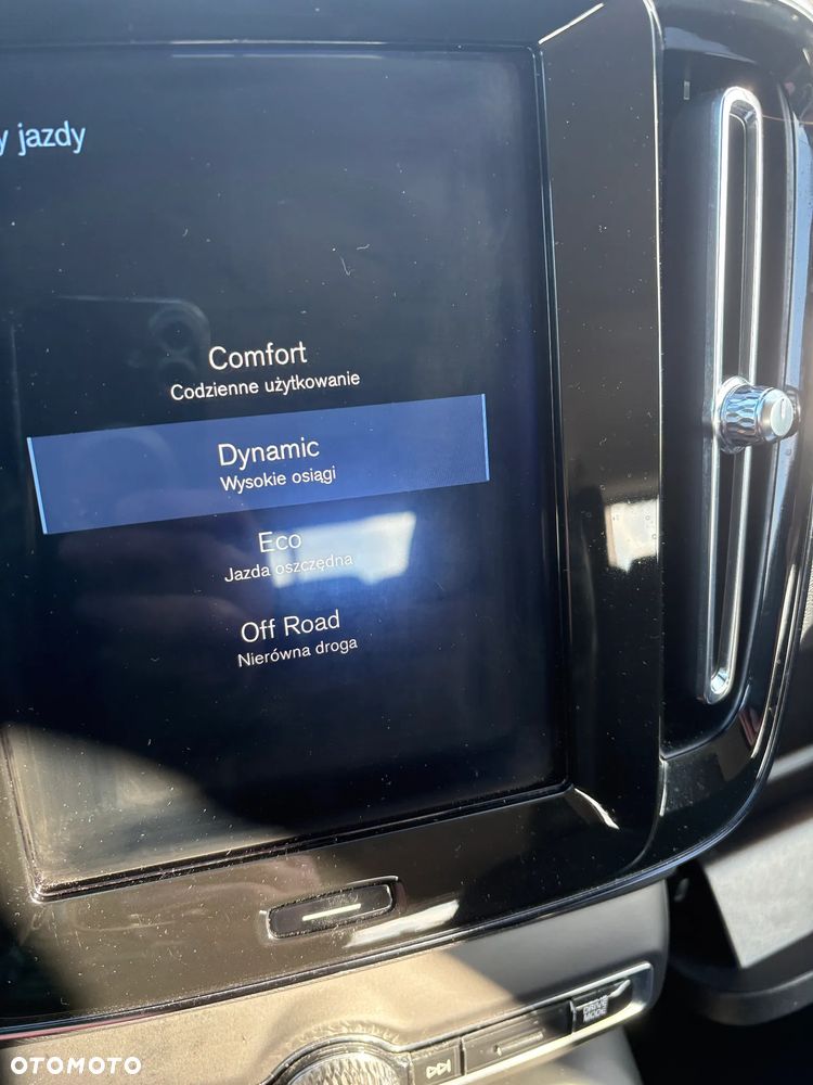 Volvo XC 40 D3 Momentum Pro - 18