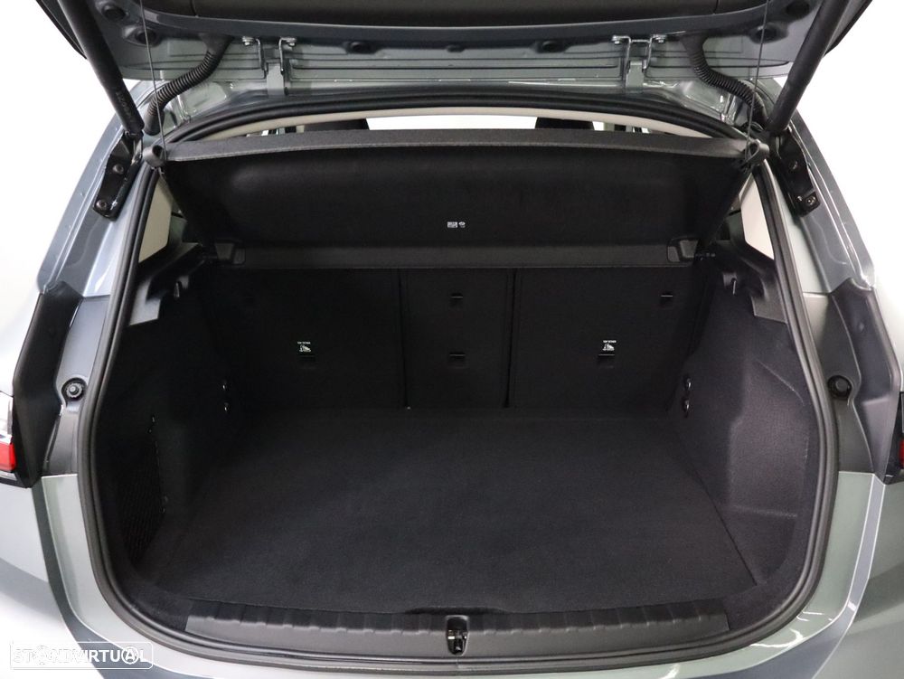 BMW 218 Active Tourer i Auto - 30