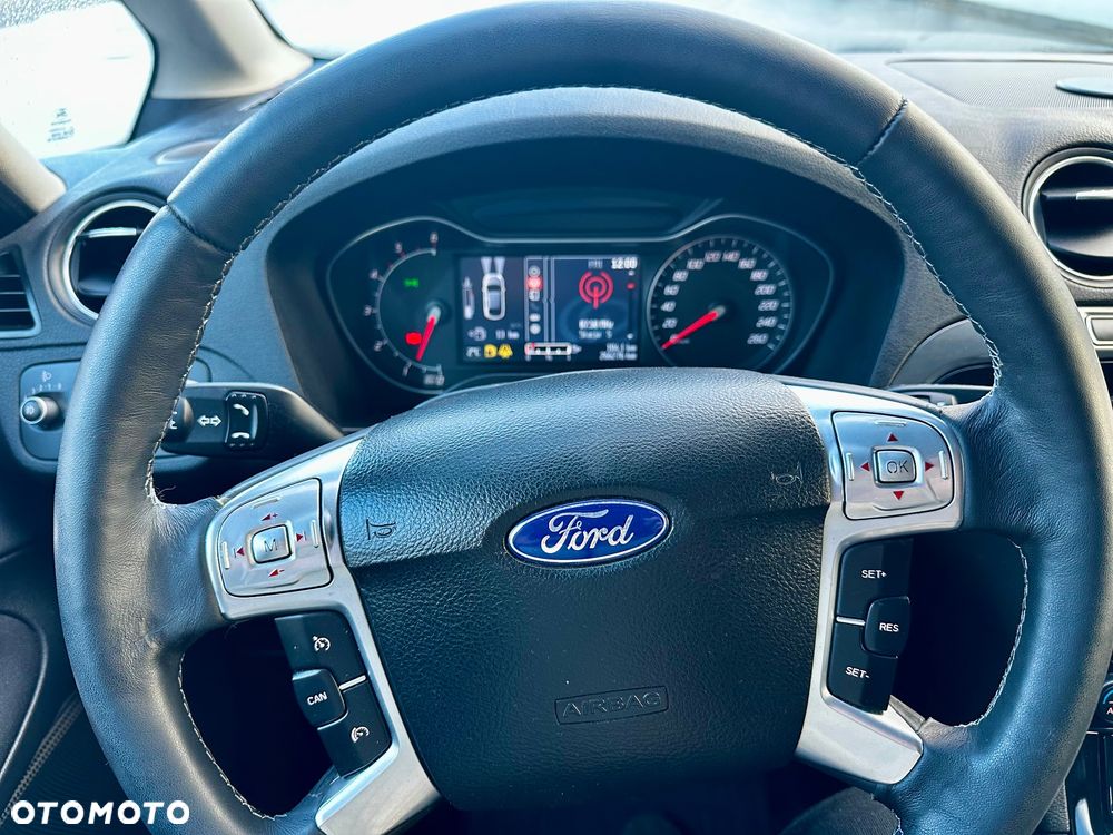 Ford Galaxy 2.0 TDCi DPF Titanium - 29