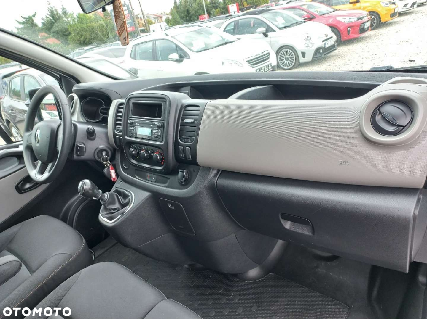 Renault Trafic - 14