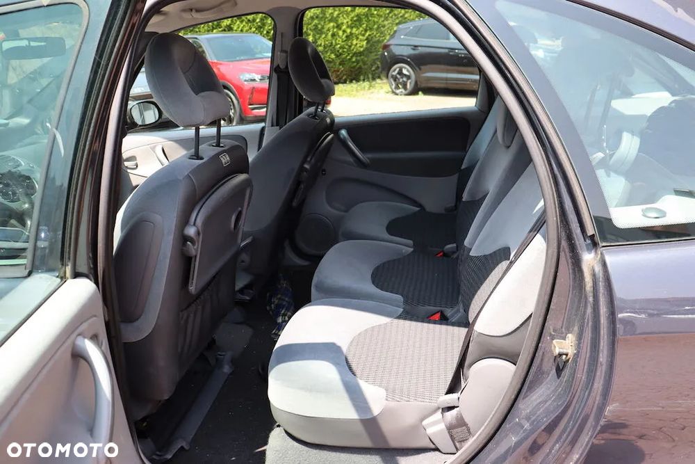 Citroën Xsara Picasso 1.6 HDi FAP Confort - 4