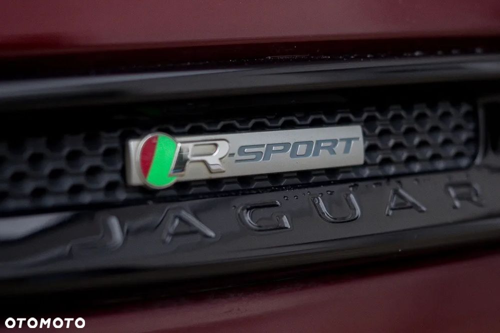 Jaguar XF 2.0 i4D R-Sport - 35