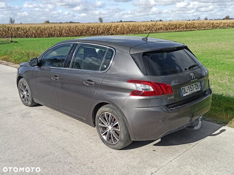 Peugeot 308 - 3