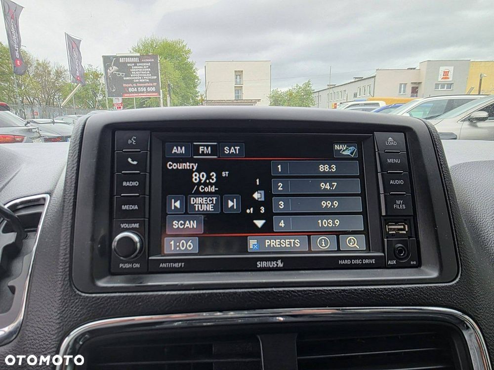 Dodge Grand Caravan - 17