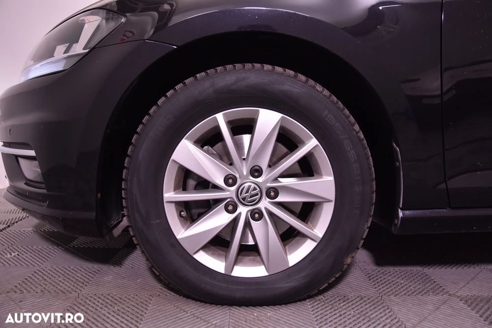 Volkswagen Golf - 13