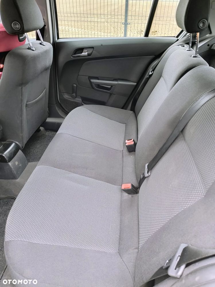 Opel Astra 1.7 CDTI - 14