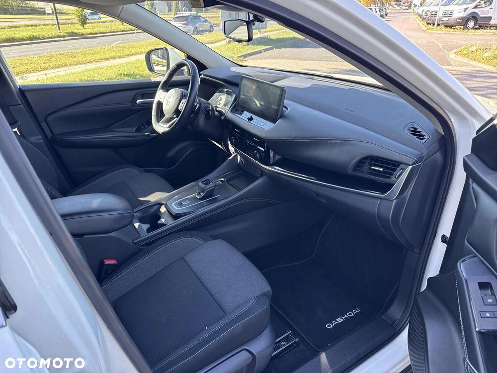 Nissan Qashqai 1.3 DIG-T N-Connecta DCT - 12