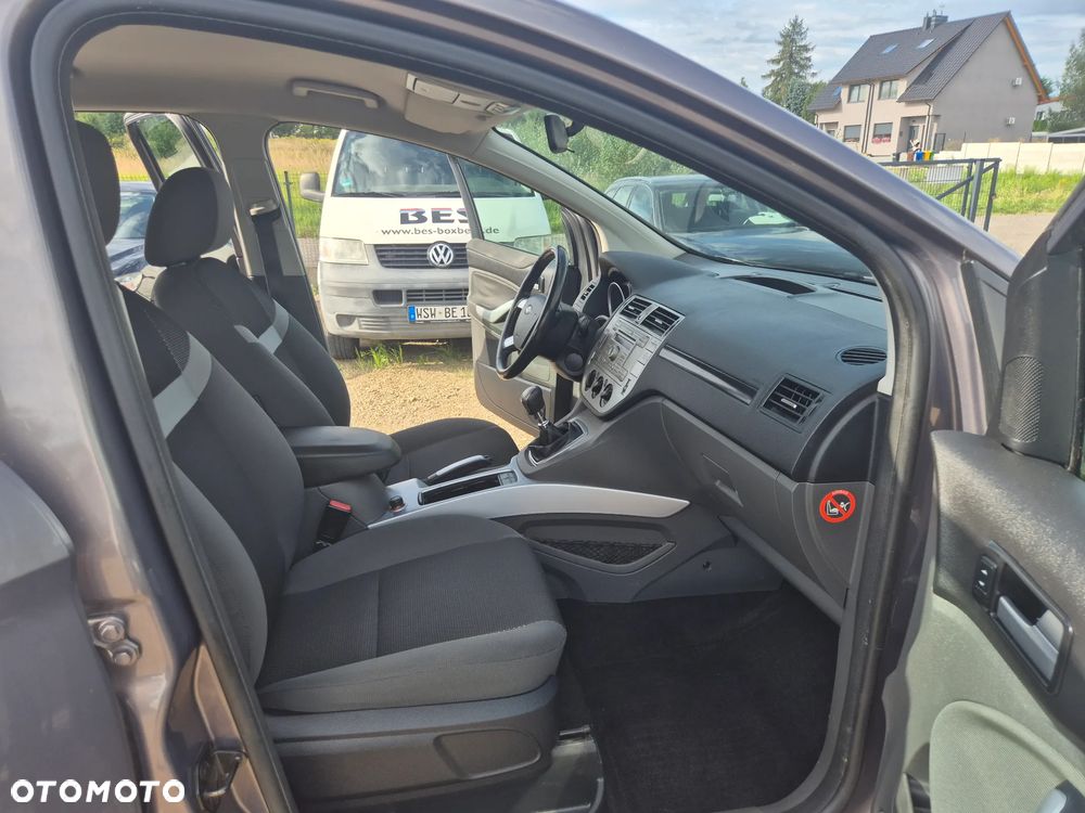 Ford Kuga - 7