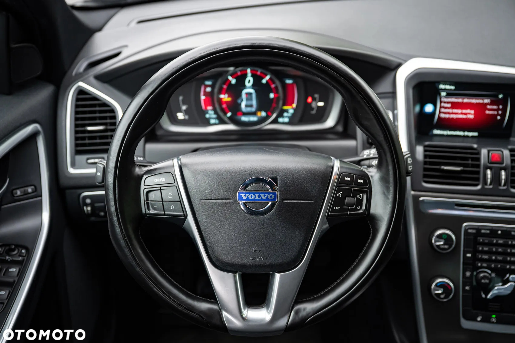 Volvo XC 60 D4 Momentum - 18