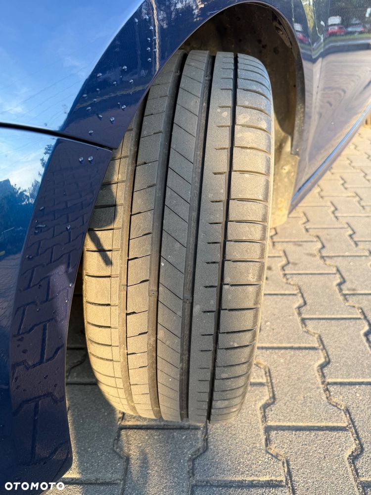 Volkswagen Jetta 1.6 TDI Trendline - 8