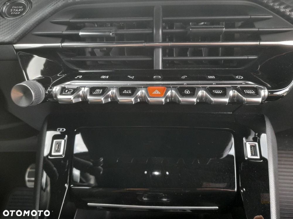 Peugeot 2008 1.2 PureTech GT S&S EAT8 - 28