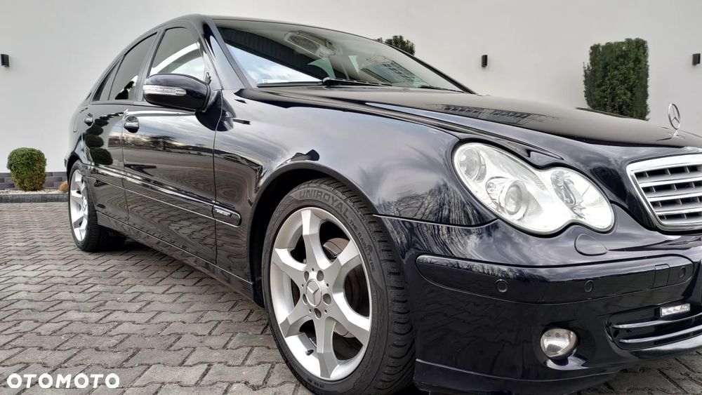 Mercedes-Benz Klasa C 180 Kompressor Avantgarde Sport Edition - 7
