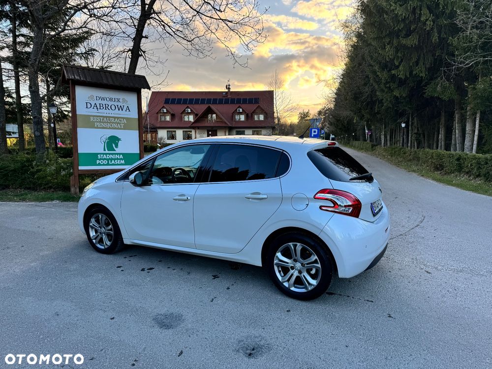 Peugeot 208 1.6 e-HDi Allure STT - 9