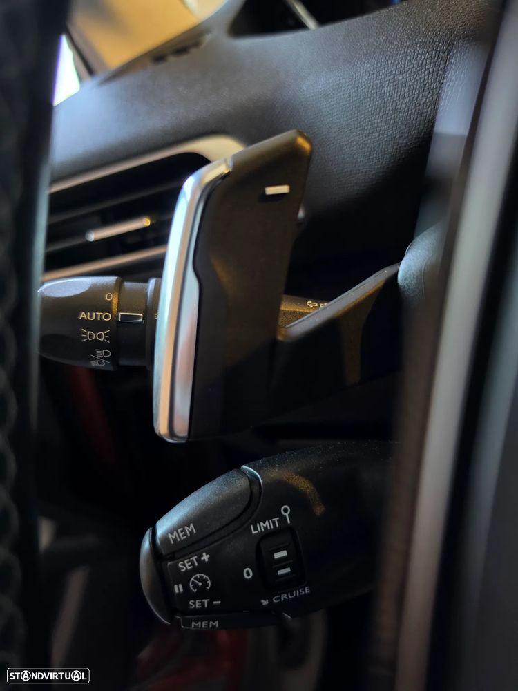 Peugeot 3008 BlueHDi 130 Stop & Start EAT8 Allure - 20