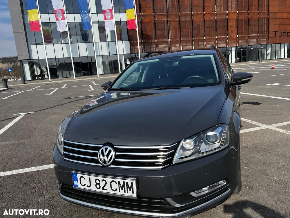Volkswagen Passat 2.0 TDI Blue TDI DSG Highline - 1