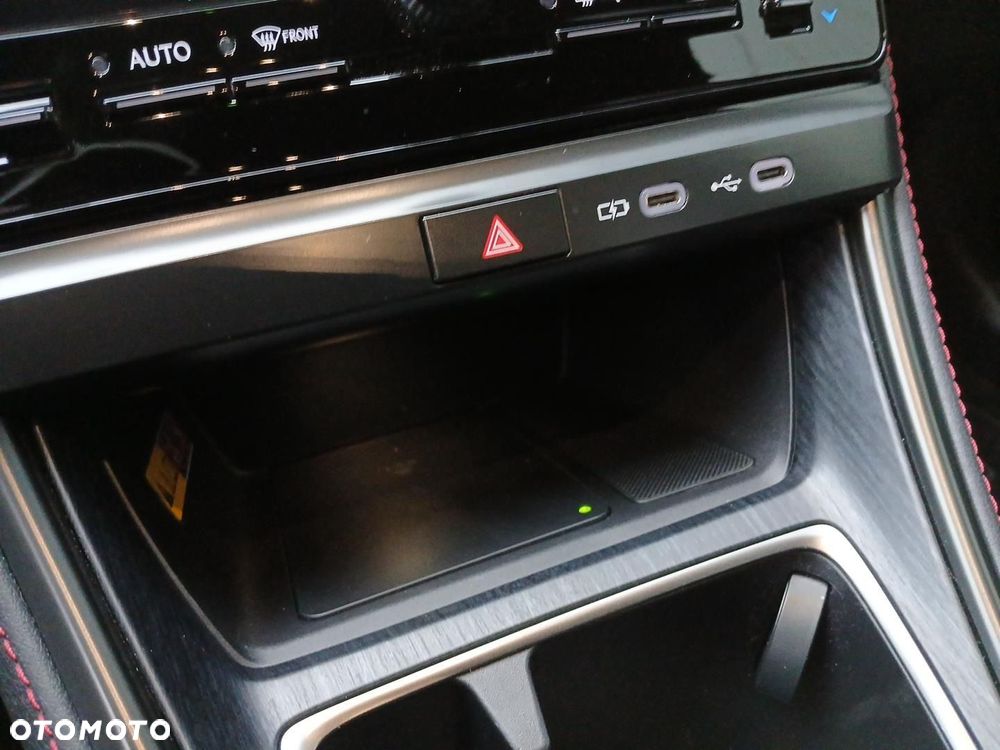 Lexus LBX 1.5 Hybrid Emotion - 15