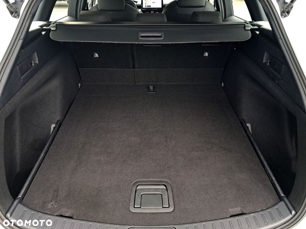 Toyota Corolla 1.8 Hybrid Comfort - 12