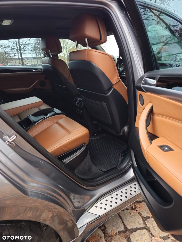 BMW X6 - 30