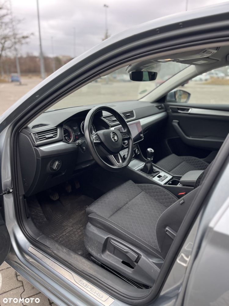 Skoda Superb 1.5 TSI Ambition - 4