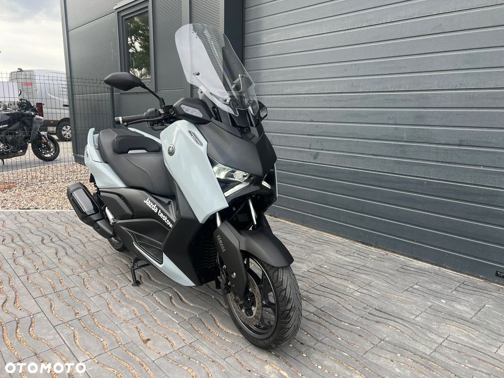 Yamaha X-max - 4
