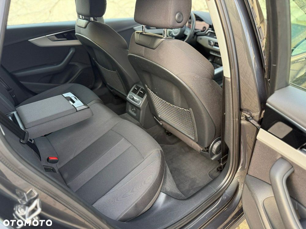 Audi A4 Avant 35 TFSI S tronic S line - 11