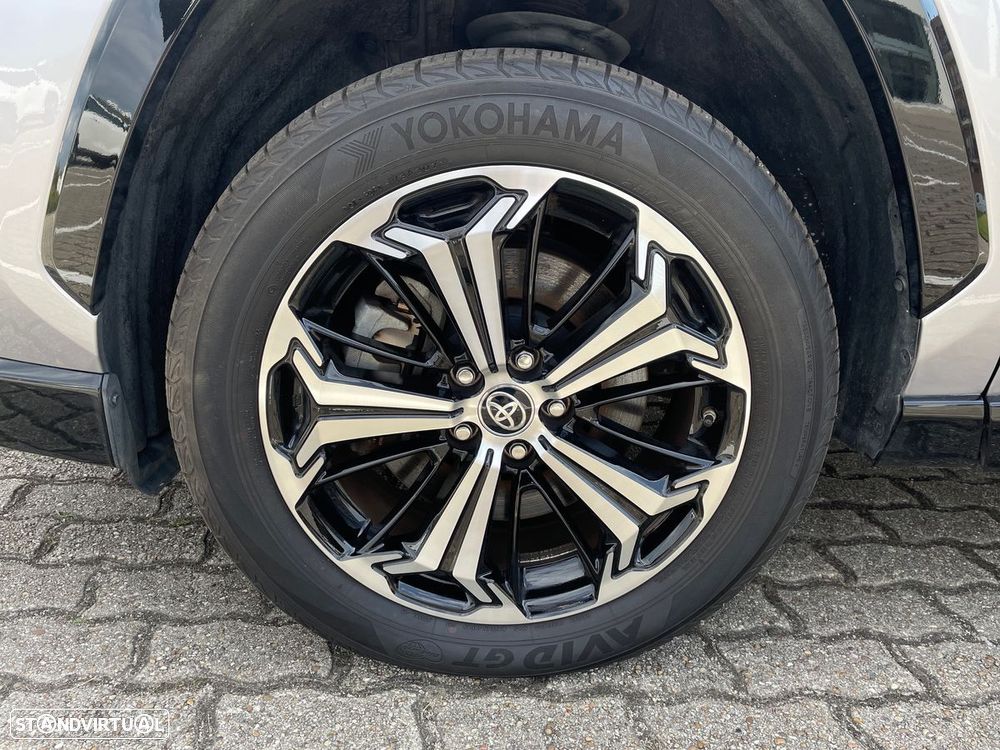 Toyota RAV4 - 16