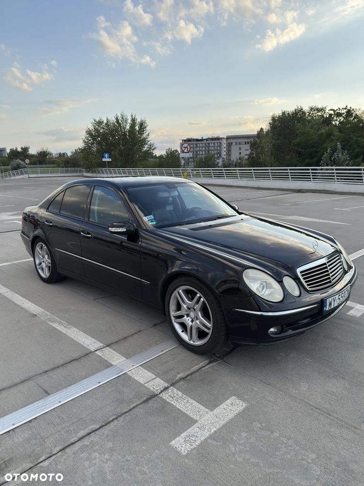 Mercedes-Benz Klasa E 320 CDI 7G-TRONIC Avantgarde DPF - 2