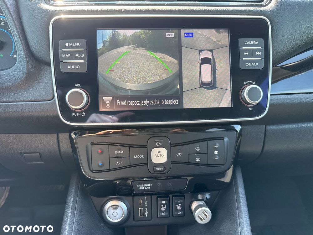 Nissan Leaf 40kWh N-Connecta - 23